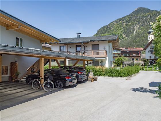 Appartementhaus Osterauer Erl Eingangsbereich