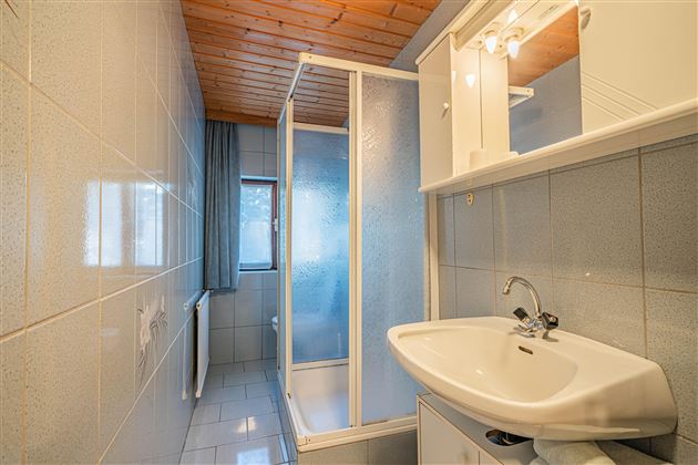 Badezimmer 2
