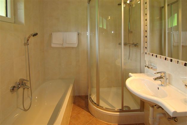 Bad, Dusche, WC