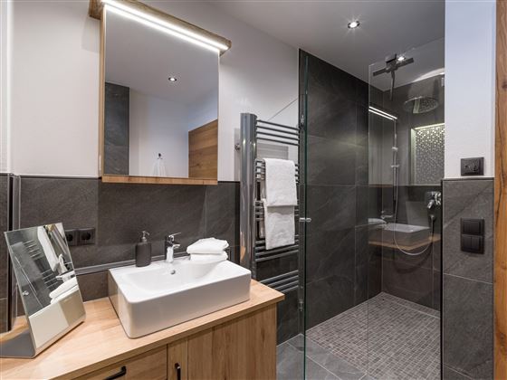 Badezimmer 2
