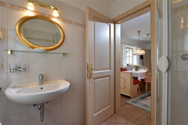 Badezimmer 1
