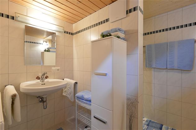 Badezimmer 1