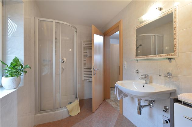 Bathroom Top 2