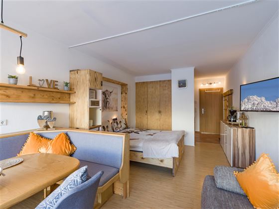 Berghof_Top_14_Kirichbichl_69_Ellmau_Wohnraum_1