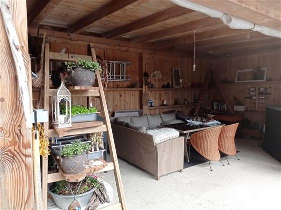 Carport/ Sitzgelegenheit