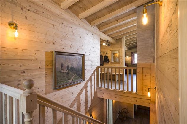 Chalet_Felsbichl_Haus_12_Woergl_Stiegenhaus