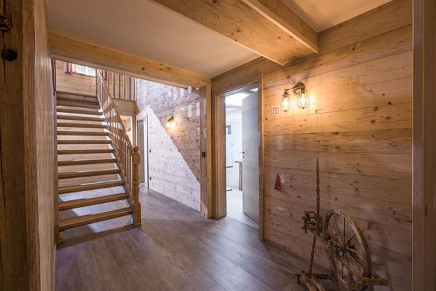 Chalet_Felsbichl_Haus_12_Woergl_Stiegenhaus_1