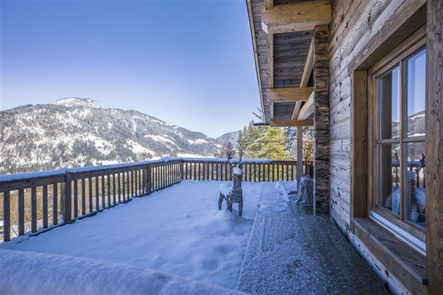 Chalet_Felsbichl_Haus_12_Woergl_Terrasse_Winter.jp
