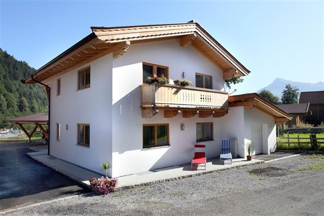 "Hanserbauer-Chalet"con terraza y balcón!