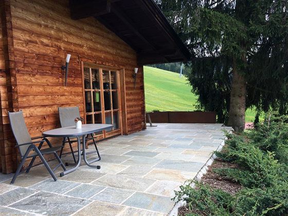 Chalet Julia Sommer Terrasse