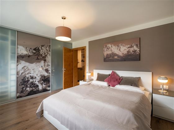 Das_Karl_Sonnbichl_47_Soell_Schlafzimmer