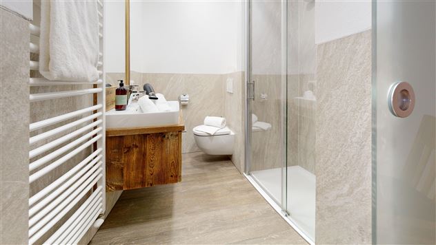 Denggenhof-Bathroom 1 1