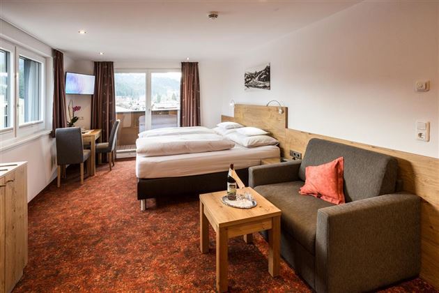 Doppelzimmer mit Sitzecke ( Suite)