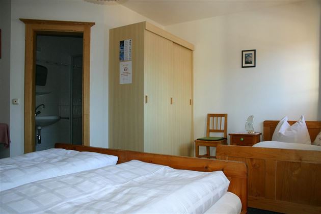 Dreibettzimmer