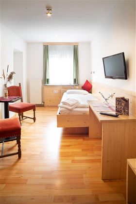 Single bedroom