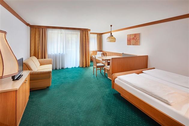 Familienzimmer Hahnenkamm