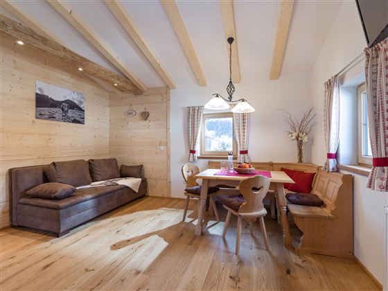 Ferienhaus_Auerbauer_Feuring_16_Brixen_Wohnraum