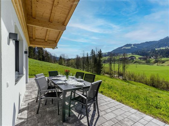 Ferienhaus_Zur_Biene_Stockach_14_Soell_Terrasse