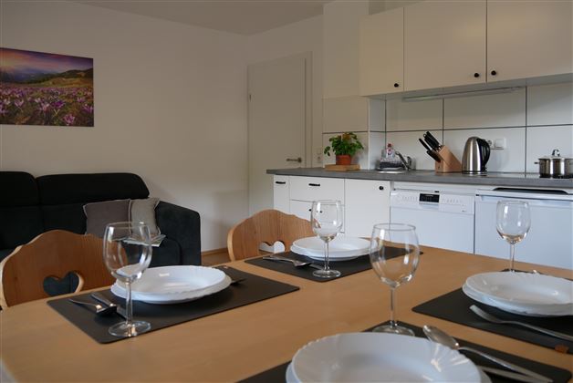 Ferienwohnung Rettenstein Wohnraum und Kueche im H