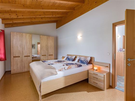 Fewo_Eisenmann_Schlafzimmer_1