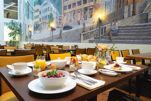 Fruehstueck  im Atrium