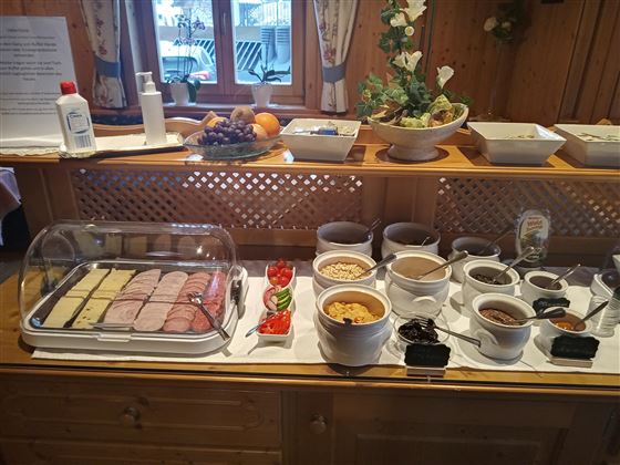 Frühstücksbuffet1