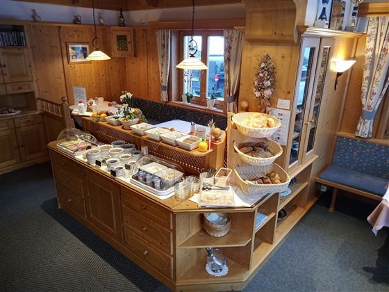 Frühstücksbuffet2