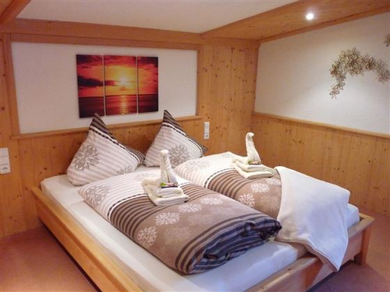 FW 2. Stock Schlafzimmer