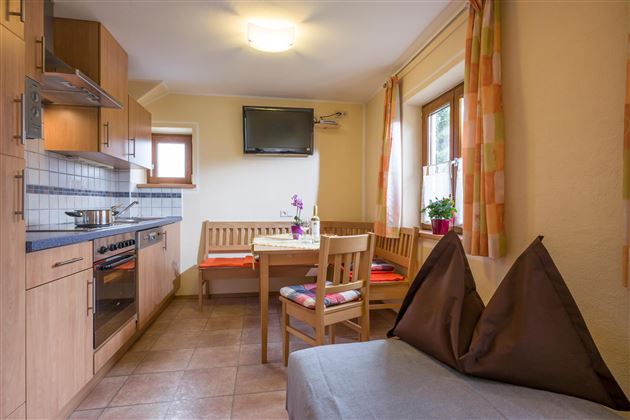 Gaestehaus_Staffner_Kirchberg_Appartement_2_Wohnku