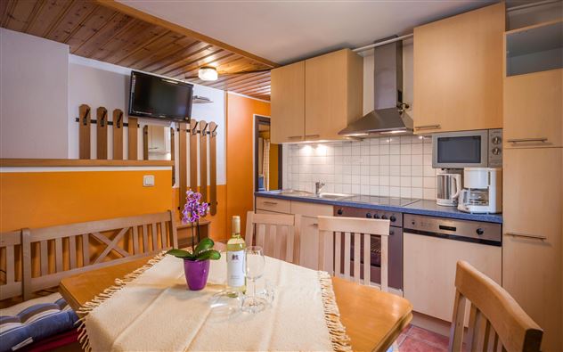 Gaestehaus_Staffner_Kirchberg_Appartement_3_Kueche