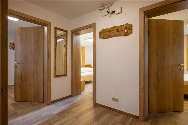 Gaestehaus_Staffner_Kirchberg_Chalet_2_Vorraum