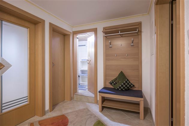 Garderobe 1
