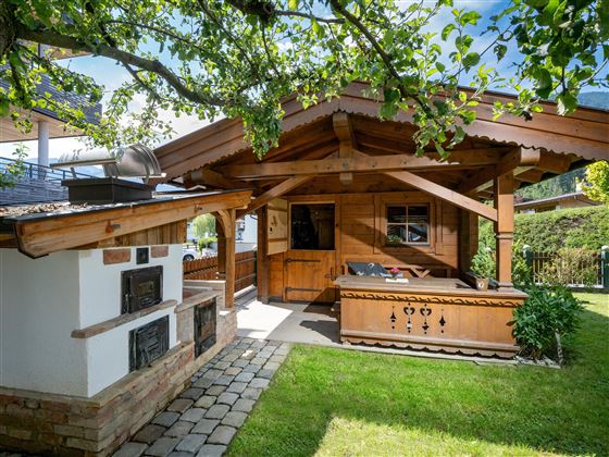 Gartenhaus / Grillstelle