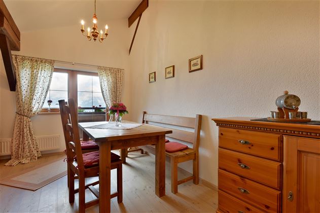 Gasthof-Salvenmoos-Soell-Salvenberg-13-Familie-Mai