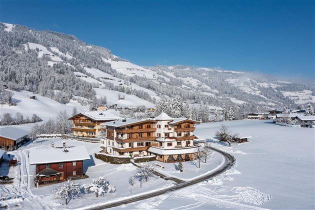 Haflingerhof_Dorfstrasse_54_Westendorf_01_2024_Hau