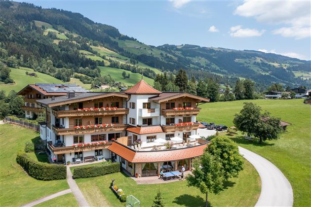 Haflingerhof_Dorfstrasse_54_Westendorf_07_2022_aus