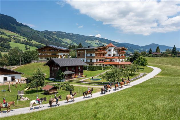 Haflingerhof_Dorfstrasse_54_Westendorf_07_2022_aus