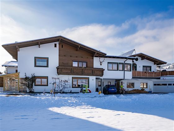 Haus_Anita Haus_aussen_Winter_3