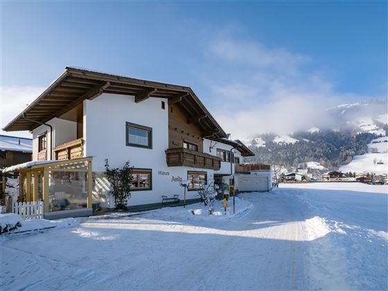 Haus_Anita Haus_aussen_Winter_4