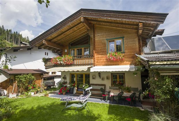 Haus Atzl-Fuchs Sommeransicht