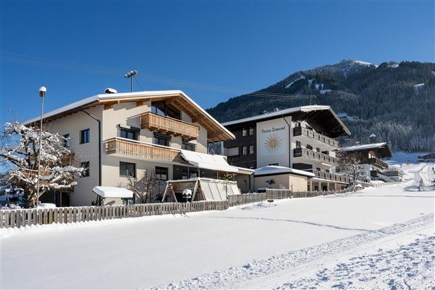 Haus_Bergschmied_Pfarrgasse_10_Westendorf_Haus_Win