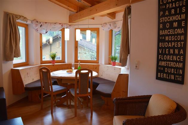 Haus-Carina-Wohnzimmer-Sitzecke