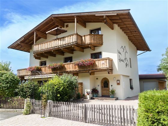 Haus Chorblick Einfahrt