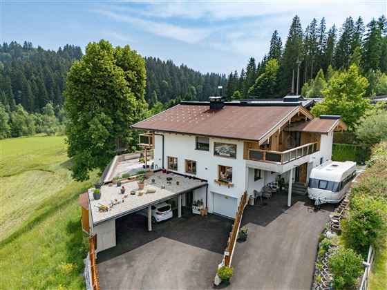 Haus_Huettenberger_Astbergweg_7_Going_06_2025_Haus