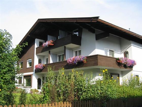 Haus Kristall im Sommer