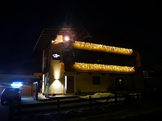 Haus Leo Nacht