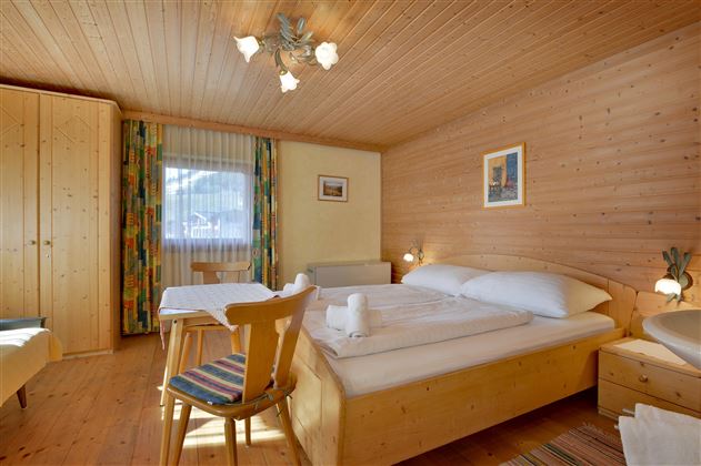 Haus-Lindner-Kirchberg-Schlafzimmer3-1-Stock