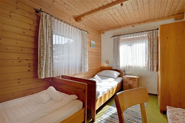 Haus-Lindner-Kirchberg-Zweibettzimmer-1-Stock