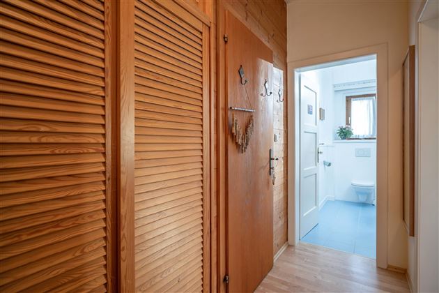 Haus_Schmid_Postangerweg_5_Hopfgarten_Vorraum_WC