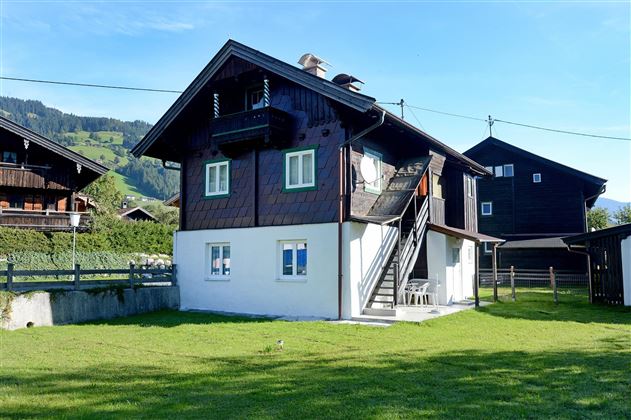 Haus Steiner im Sommer